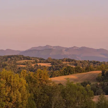 Hébergement de vacances Homnest - Collines Emeraudes - 30 Min Pau